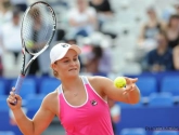 Barty gemakkelijk door maar Australian Open-winnares van 2020 ligt er al uit in Charleston