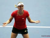 Hoe Elise Mertens thuis moet blijven en haar dubbelmaatje wel nog gewoon kan trainen