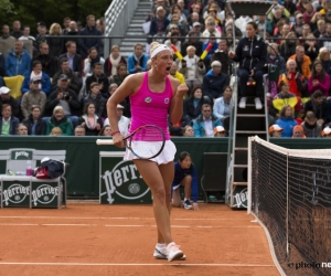 Yanina Wickmayer haalt al haar tweede trofee van het jaar binnen in het dubbelspel