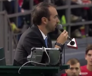 VIDEO: Canadese tennisser mept bal in het gezicht van umpire! Resultaat: diskwalificatie in Davis Cup