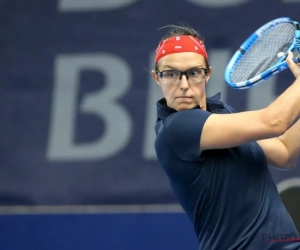 Kirsten Flipkens krijgt een pak rammel van Wit-Russische en moet meteen afdruipen