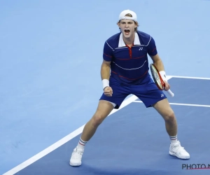 Zizou Bergs knokt zich via een beslissende tiebreak voorbij Rus naar kwartfinales in Helsinki