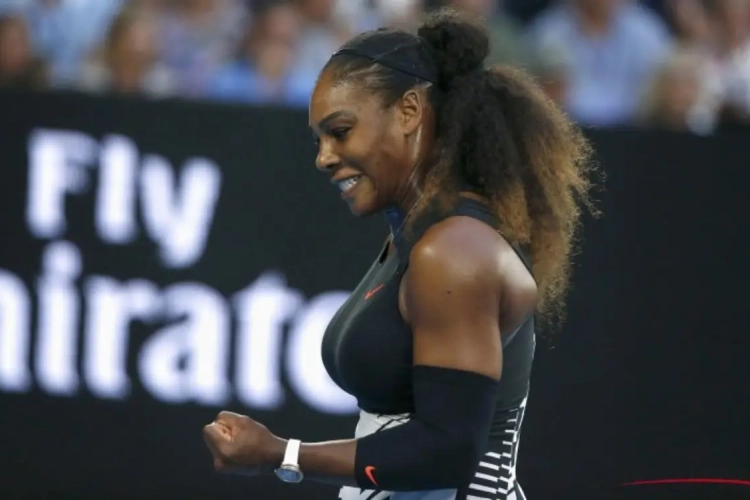 Serena klopt Venus in twee sets en verovert haar zevende titel op Australian Open