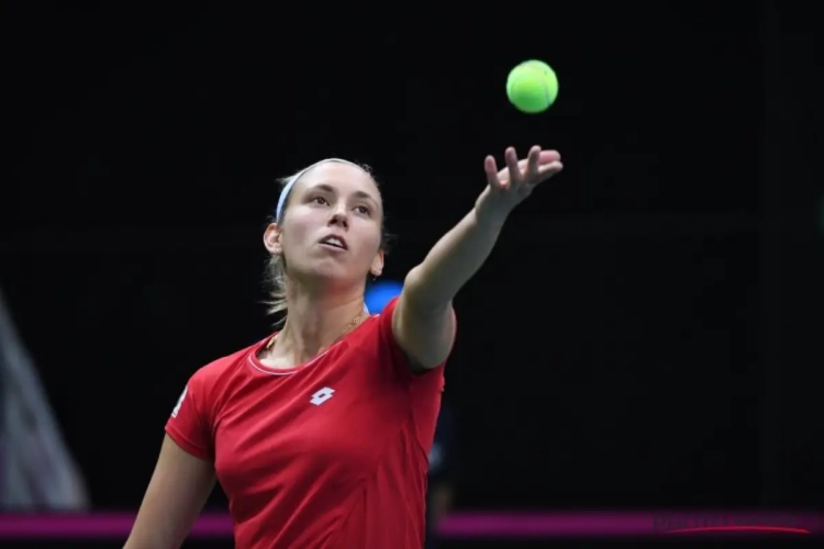 Domper nummer twee komt pas echt aan: ook Elise Mertens onderuit