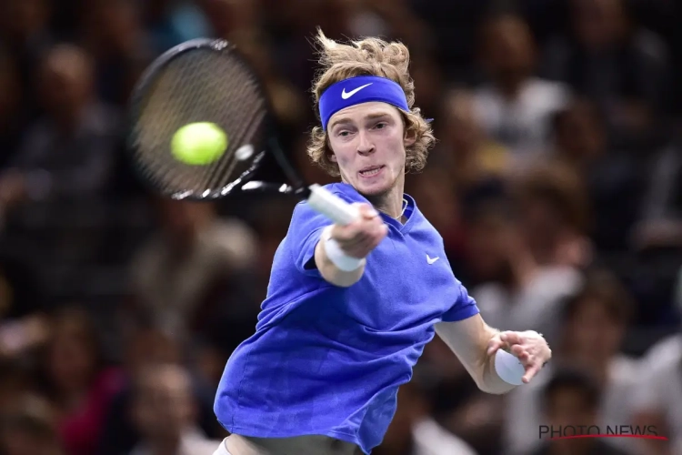 Andrey Rublev pakt op de ATP Finals het laatste ticket voor de halve finales