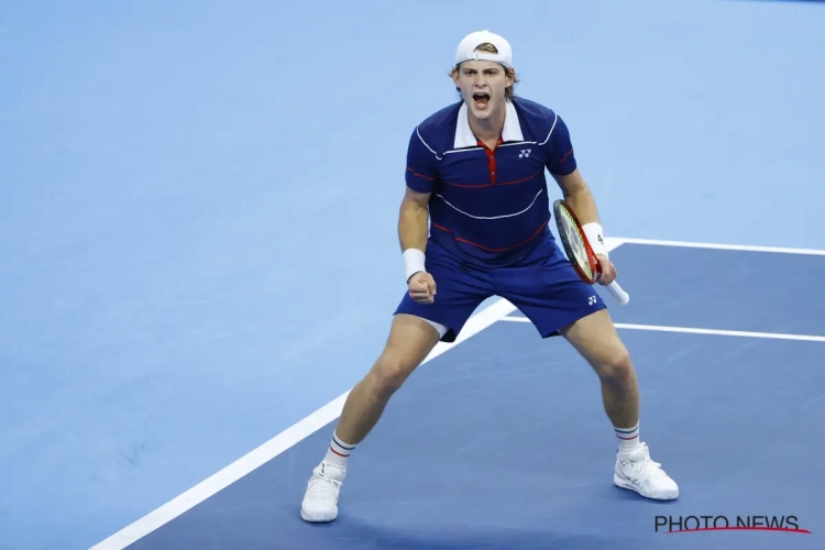 Zizou Bergs knokt zich via een beslissende tiebreak voorbij Rus naar kwartfinales in Helsinki