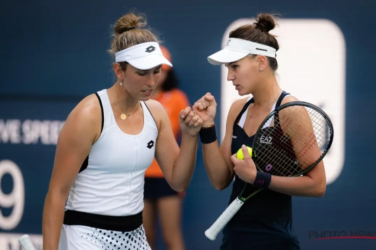 Elise Mertens neemt revanche op Tsjechen en wint dubbeltitel WTA Finals 