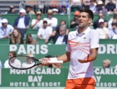 🎥 Djokovic ontspant zich op strand in aanloop naar Australian Open maar gaat de mist in bij trucje footvolley