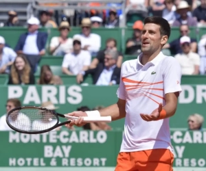 Djokovic zoekt opnieuw de tennisbaan op en traint met... andere speler die positief testte