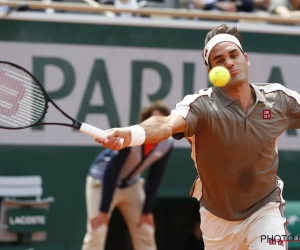 Roger Federer rekent af met Italiaan en wint voor het eerst in vier jaar op Roland Garros