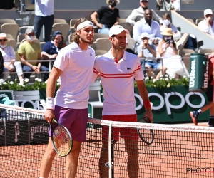 Djokovic wankelt even maar komt terug van dubbele set achterstand en haalt zijn tweede Roland Garros binnen