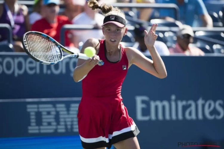 Elise Mertens op een drafje naar de kwartfinale in Hobart na opgave tegenstandster