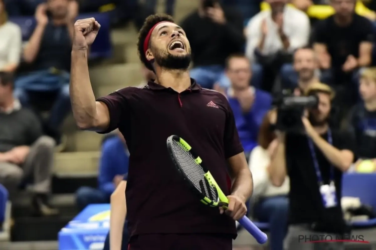 Jo-Wilfried Tsonga is oppermachtig en triomfeert in Antwerpen