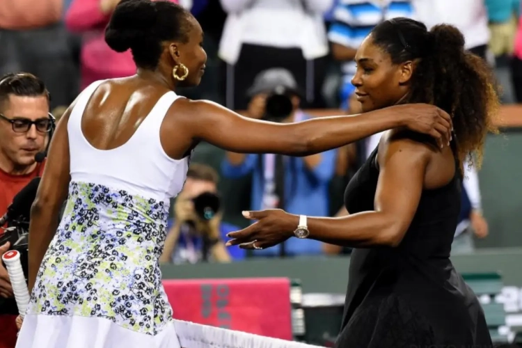 Serena Williams wint het duel der zussen