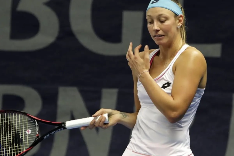 Wickmayer start grasseizoen met ruime zege