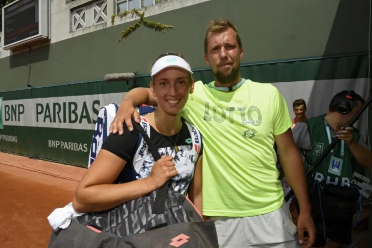 Ex-coach van Elise Mertens gaat alweer met andere speelster samenwerken