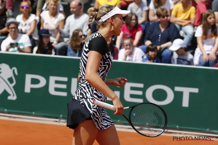 Elise Mertens kent geen genade en hakt jonge tiener in de pan