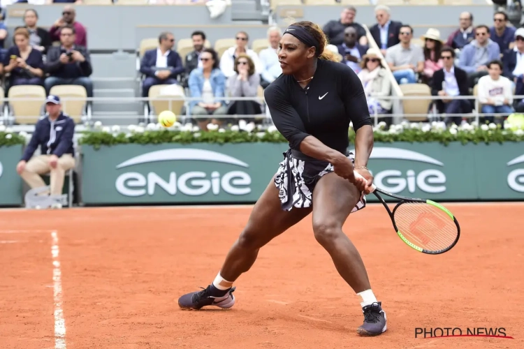 Serena Williams en Simona Halep elk via heel ander scenario naar volgende ronde