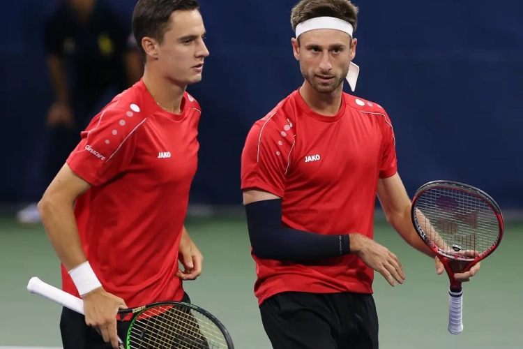 Sander Gillé en Joran Vliegen gaan in drie sets voorbij Nederlands duo in Rotterdam