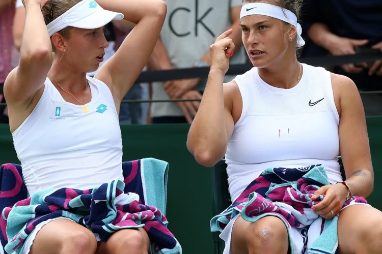 Elise Mertens naar halve finale van dubbelspel op Australian Open