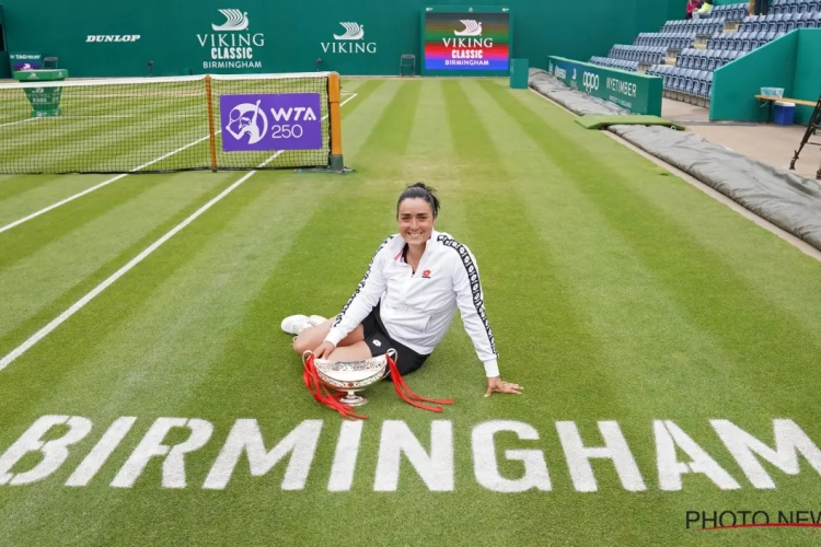 Ons Jabeur zorgt voor primeur in Birmingham, Russische verslaat in Berlijn onder meer Azarenka op weg naar titel